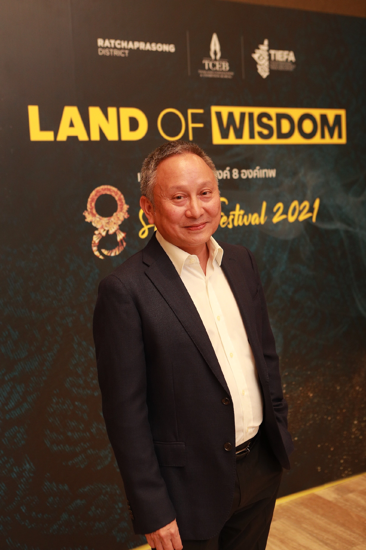 ชาย ศรีวิกรม์ นายกสมาคมผู้ประกอบวิสาหกิจในย่านราชประสงค์ (RSTA) 