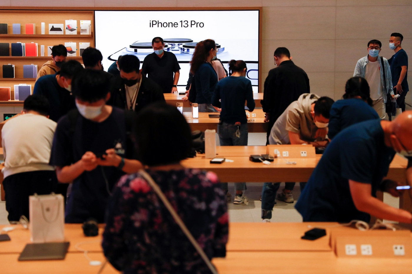 ชิปขาดแคลน ลดการผลิตไอโฟน 13 ลง 10 ล้านเครื่อง