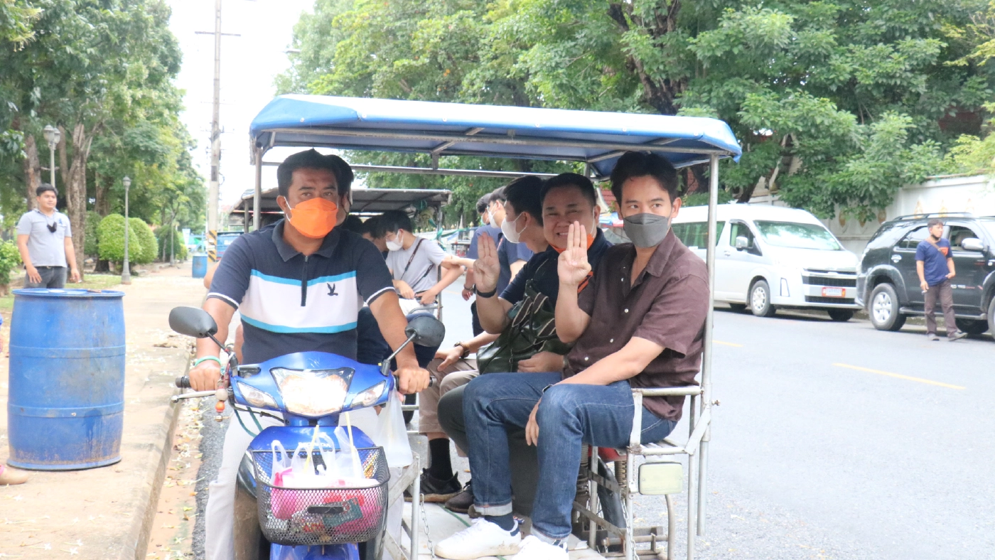 "พิธา"ไหว้สักการะย่าโม ขอปักธงโคราชเปลี่ยนเป็นเมืองสีส้ม