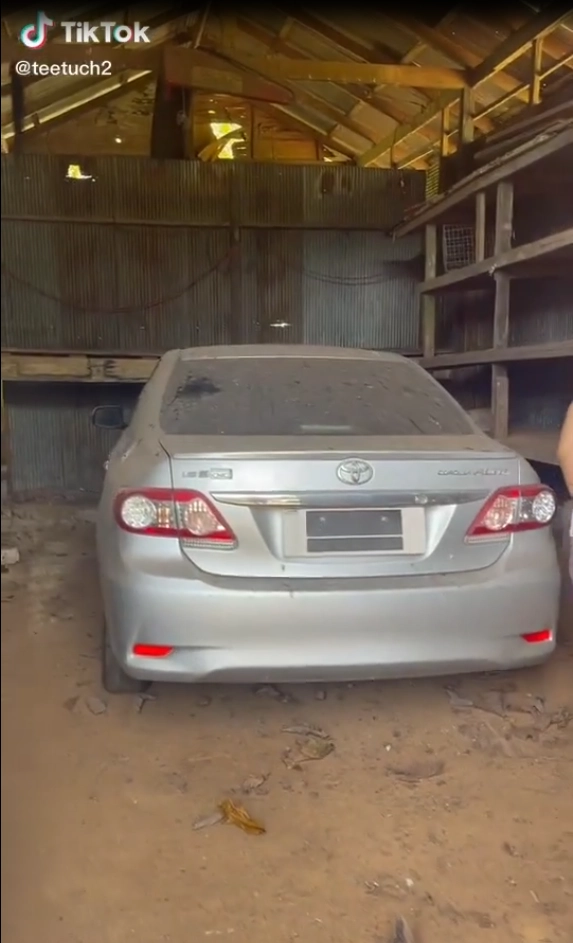 ตามจนเจอ! รถเก๋งหายนาน 4 ปี ถูกจอดทิ้งในป่า 