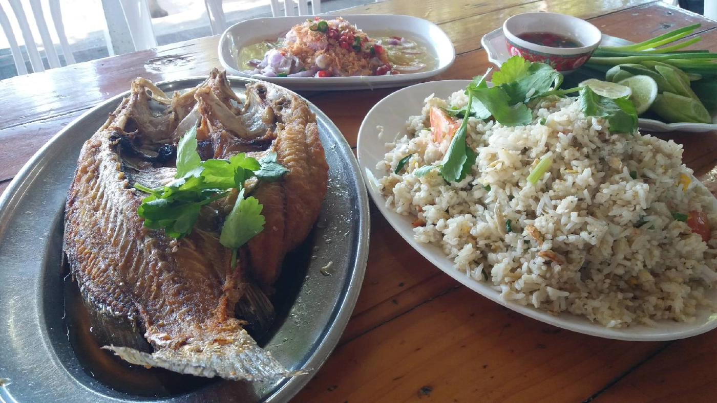 ครัวทะเล วิวดีอิ่มอร่อย ไม่แพง เที่ยวเมืองชลฯ ห้ามพลาด