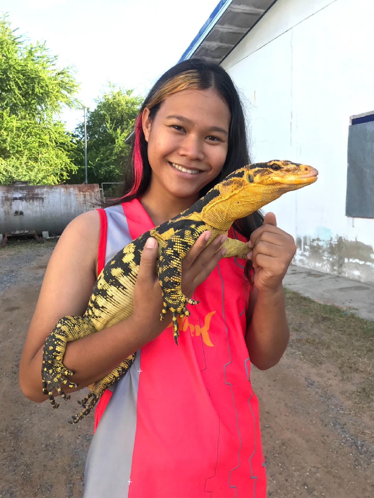หนุ่มโคราช โพสต์เฟซบุ๊ก ประกาศตามหา “เหี้ย” สุดรัก
