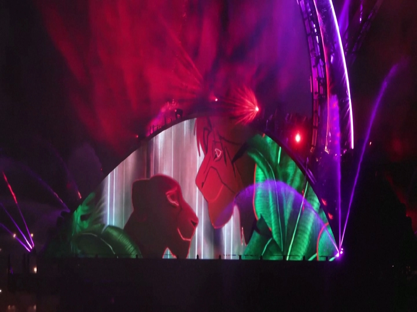 1 ตุลาคม 2514 -  เปิดรีสอร์ต "วอลท์ ดิสนี่ย์เวิร์ลด์"