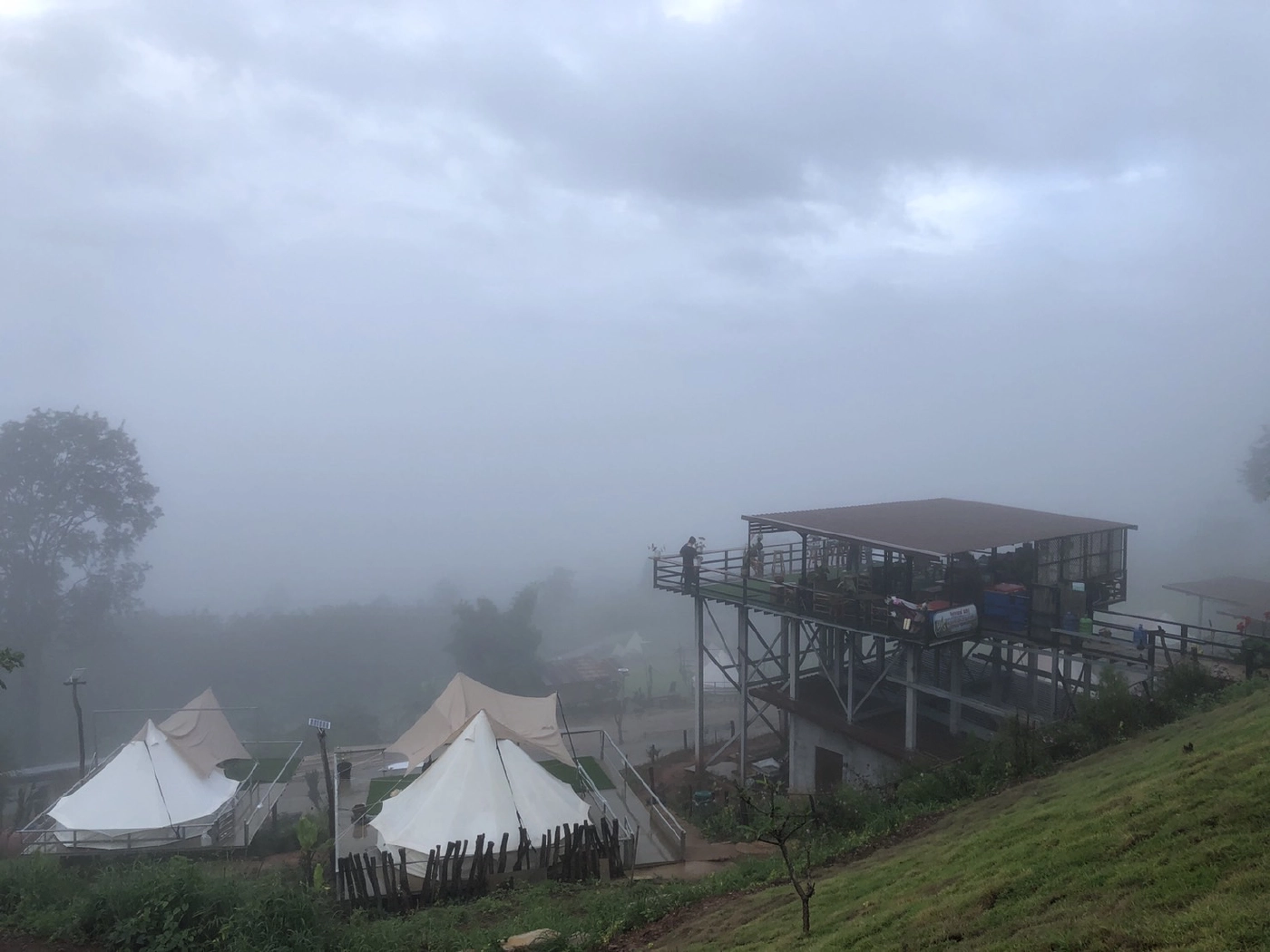 ชวนเที่ยวและสัมผัสอากาศเย็นวิวสวยทะเลหมอกที่ไฮตาก