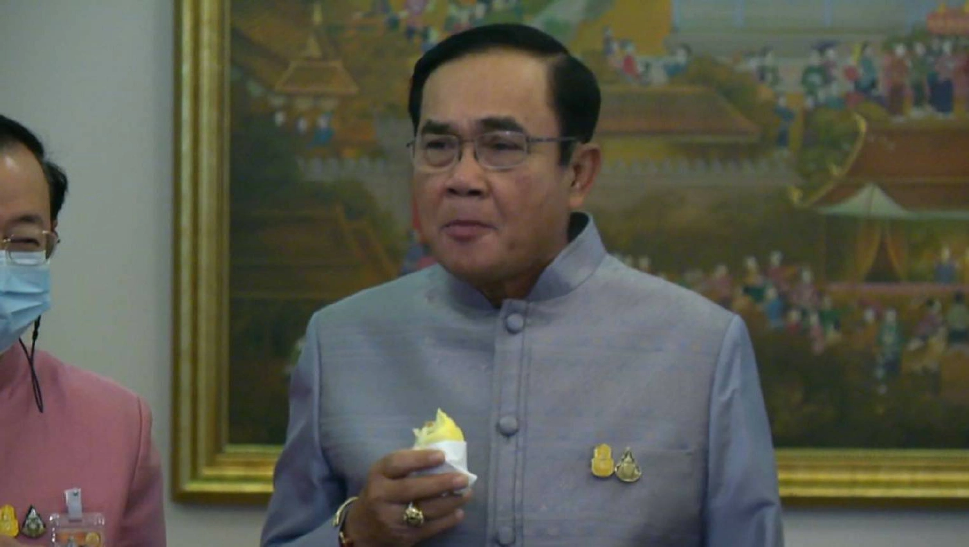 สุชาติ ปัดตอบ เรื่องปรับครม. อ้าง เป็นเรื่องของนายกฯกับหัวหน้าพรรค คุยกัน