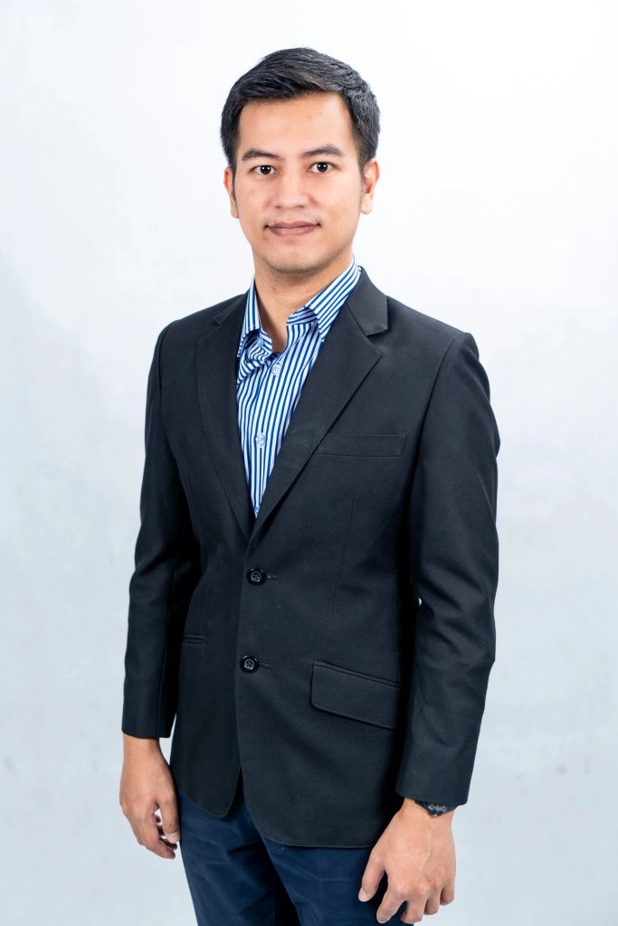 ดร.ทิวธวัฒ นาพิรุณ อาจารย์สาขาวิชาเทคโนโลยีชีวภาพ มหาวิทยาลัยธรรมศาสตร์