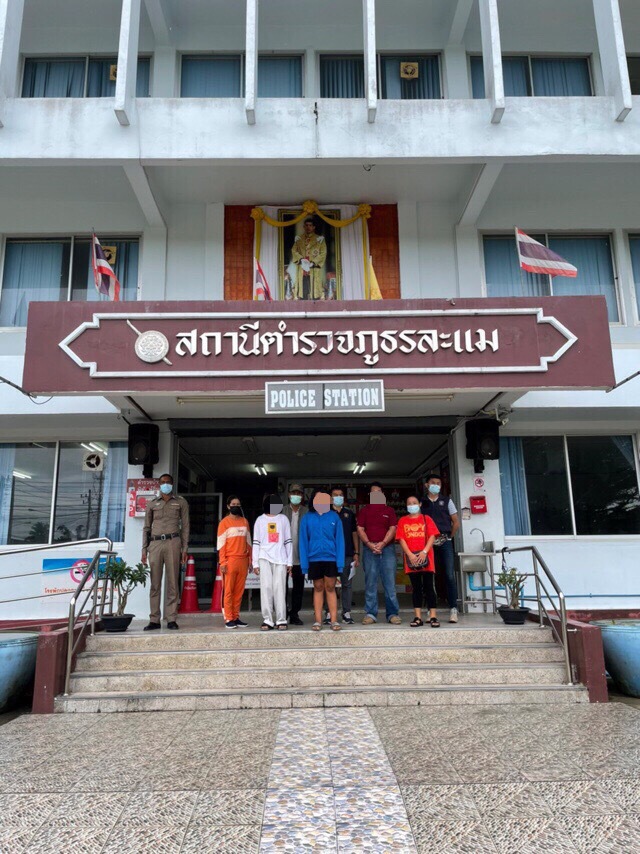 ตั้งข้อหาพรากผู้เยาว์ครูเกษียณ ด้านญาติเดินทางรับตัวเยาวชนทั้ง 6 กลับบ้าน