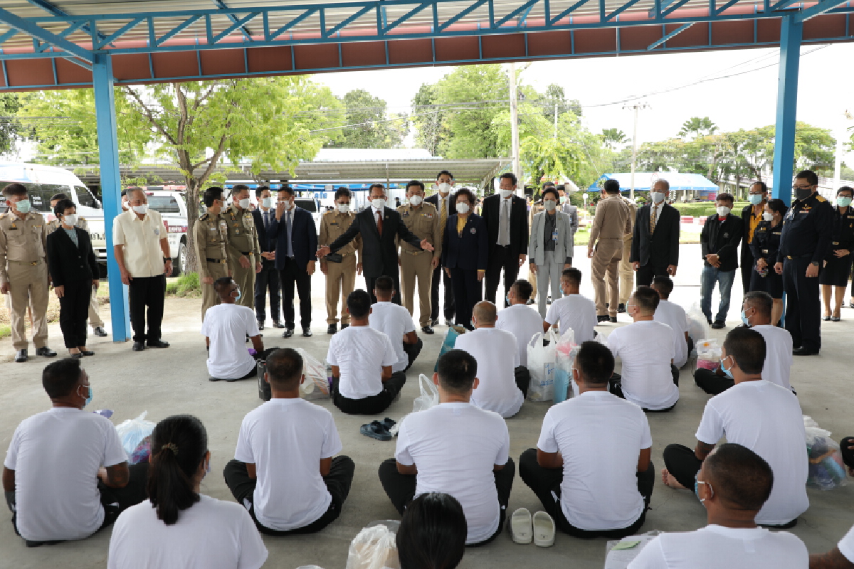 "สมศักดิ์" เปิดพิธีปล่อยนักโทษทำงาน"สมุทรปราการโมเดล"