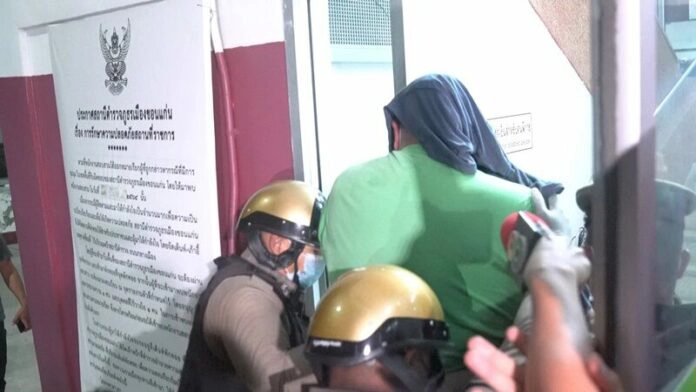 คุมตัวฝรั่งโหดข่มขืนหมอนวด ถึงสภ.ขอนแก่นแล้วกลางดึก