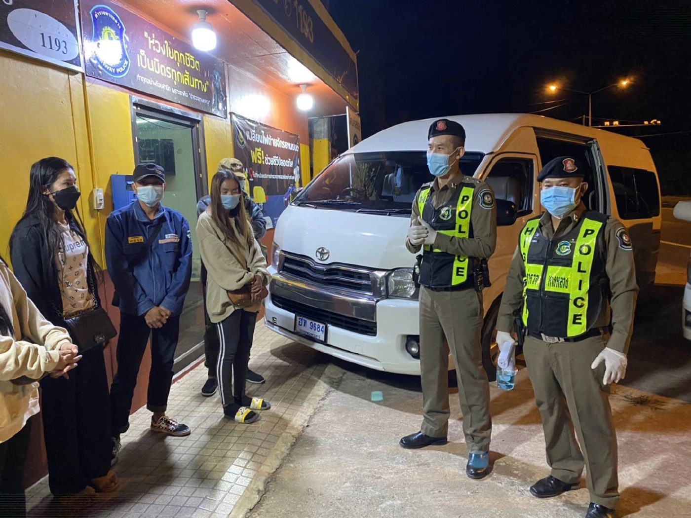 จับกุมชาวลาว 16 คนลักลอบเข้าประเทศเผยจ่ายคนละ2,000