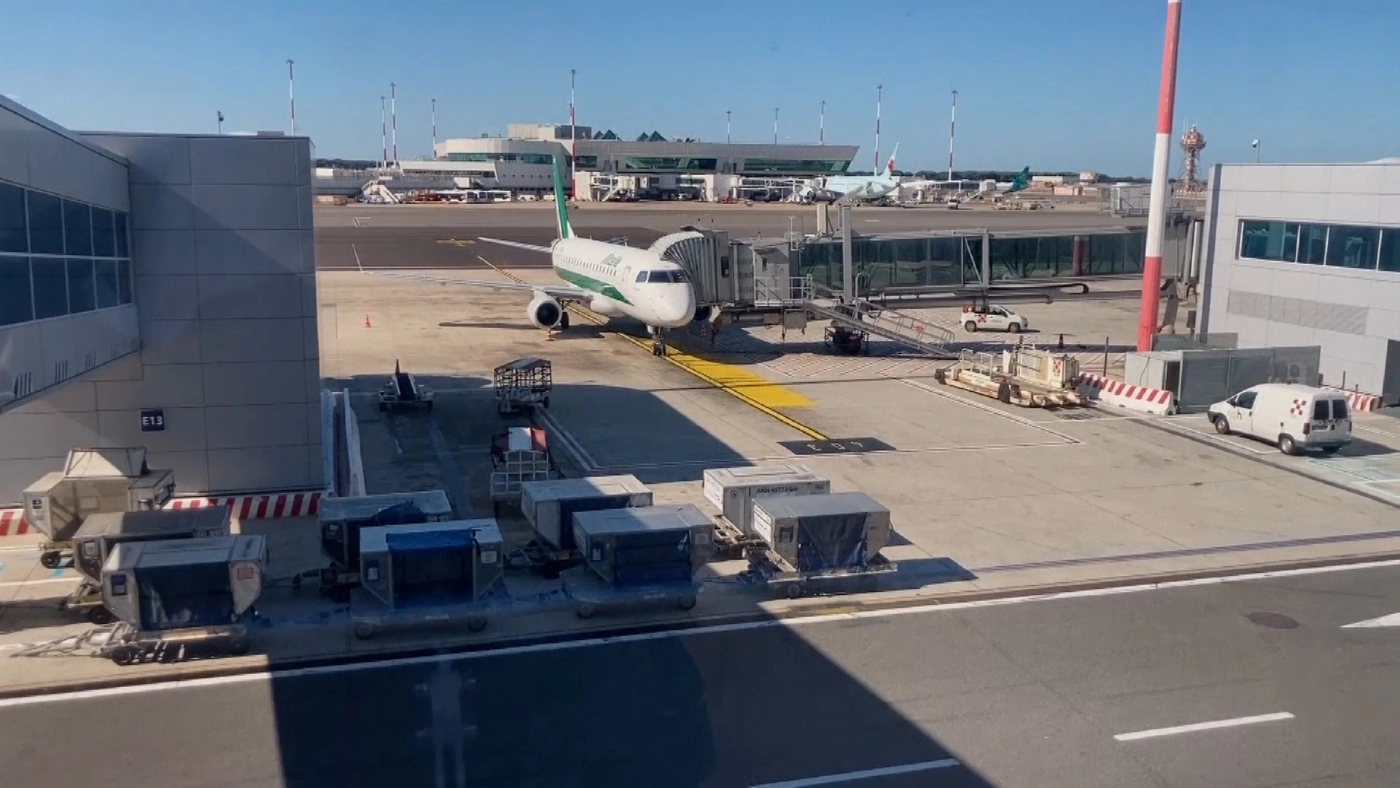 ปิดฉาก 74 ปี "อลิตาเลีย" สายการบินแห่งชาติของอิตาลี