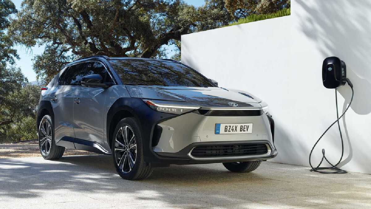 มาแล้ว รถยนต์ SUV ไฟฟ้ารุ่นแรกจากโตโยต้า