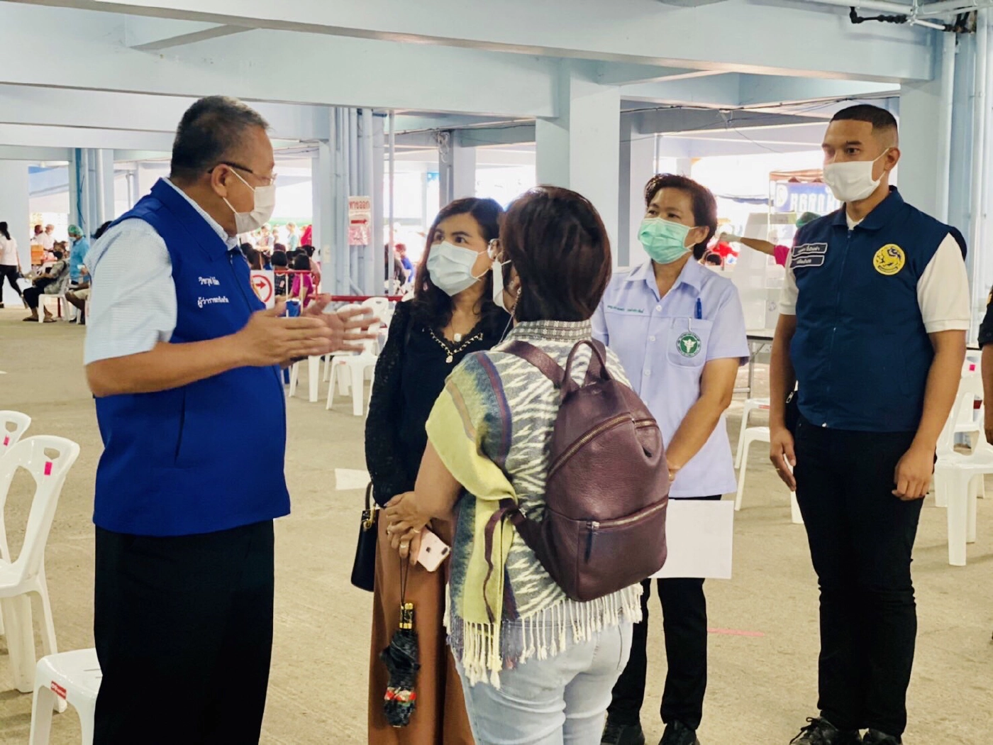 สุราษฎร์ธานีเปิด  “วอล์กอิน” ฉีดวัคซีนโควิด