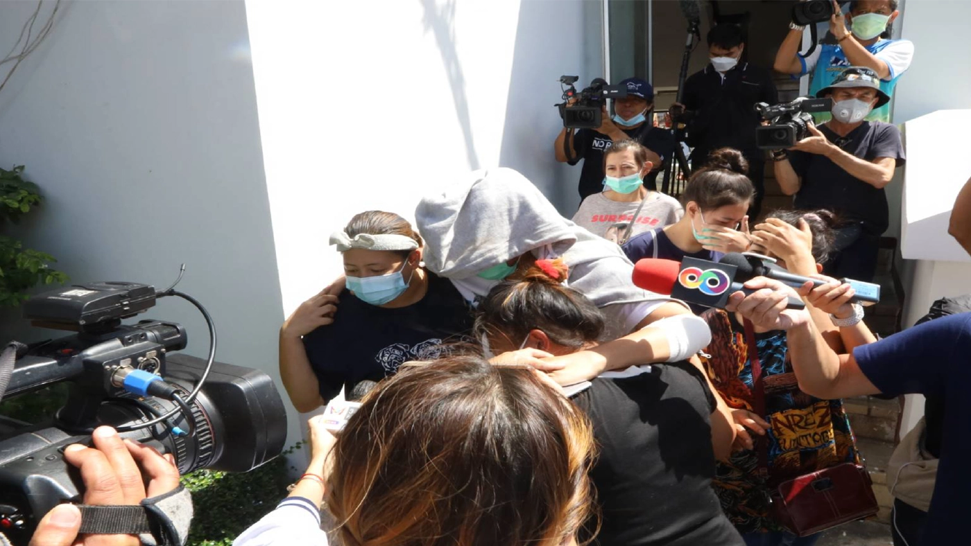 4 วัยรุ่นวัดม่วง ท้าทายรุมทำร้าย "บาส ดาบคู่"