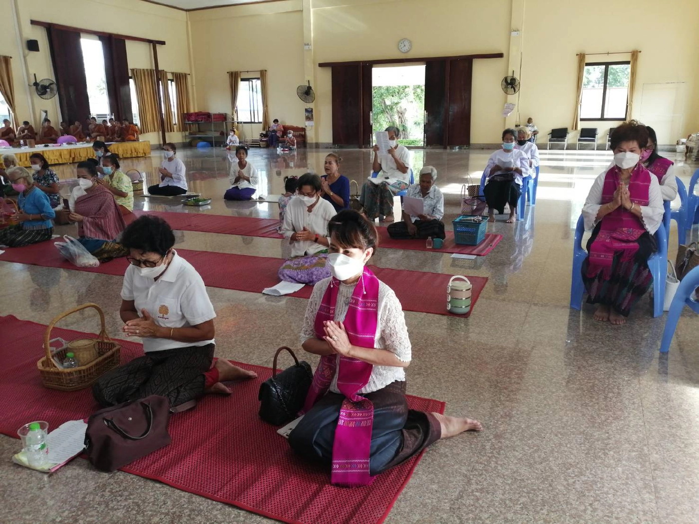 คนเมืองน้ำดำปูเสื่อรอฟังมส.-พศ.ชี้แจงปลดเจ้าคณะจังหวัดกาฬสินธุ์