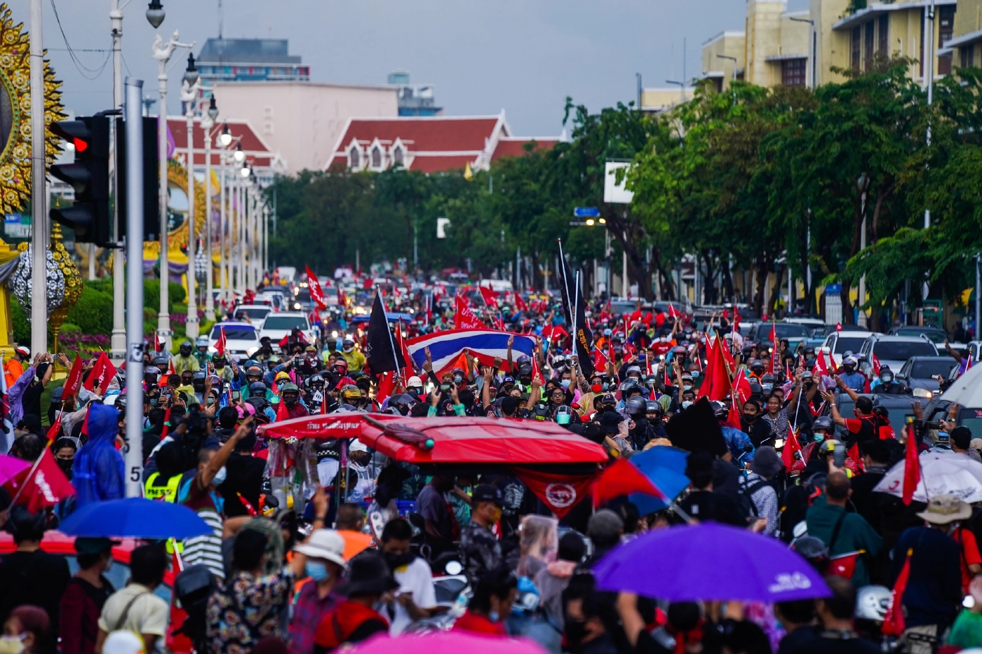 "ณัฐวุฒิ" แย้มจัดชุมนุม "คาร์ม็อบ" ปลายเดือน ต.ค.นี้ 