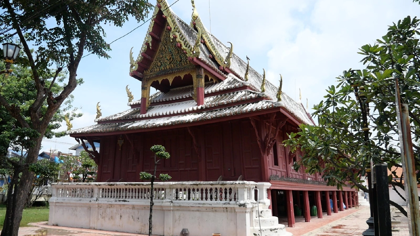 กรมศิลปากรตรวจสอบเสาไม้โบราณสมัยกรุงศรีอยุธยาแตก-ทรุดตัว