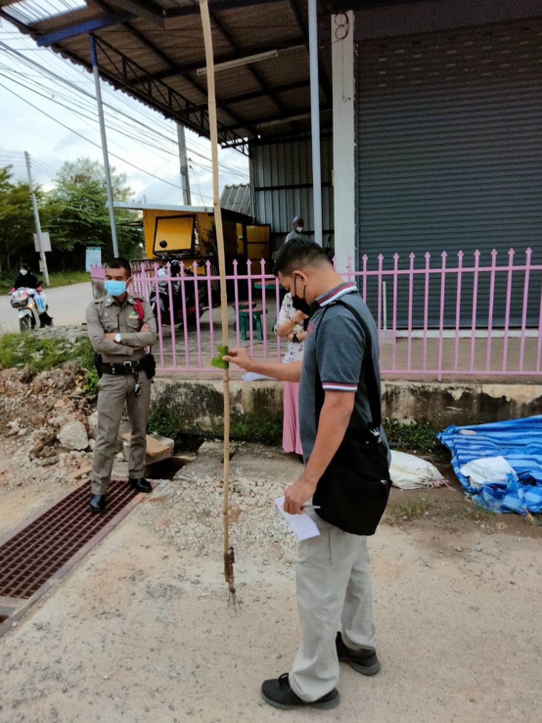 โจรแสบขโมยฝาท่อน้ำ ชิงเข้ามอบตัวอ้างทำไปเพราะอารมณ์ชั่ววูบ