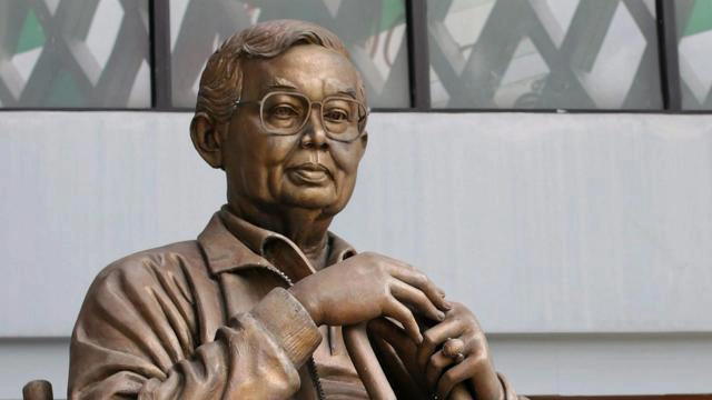 ร่วมรำลึก ม.ร.ว. "คึกฤทธิ์ ปราโมช" 26 ปีที่จากไป