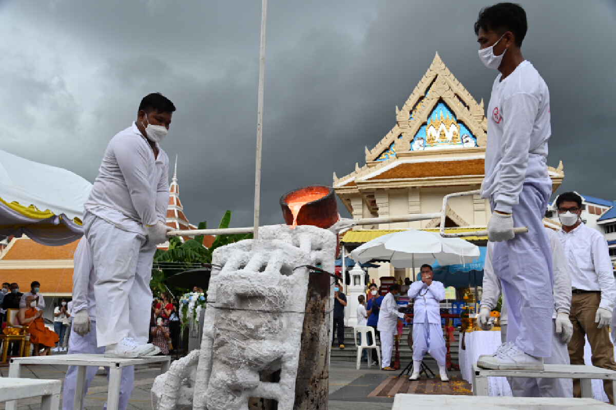 มูลนิธิป่อเต็กตึ๊ง จัดพิธีเททองหล่อพระบูชาและพระเครื่องหลวงปู่ไต้ฮง