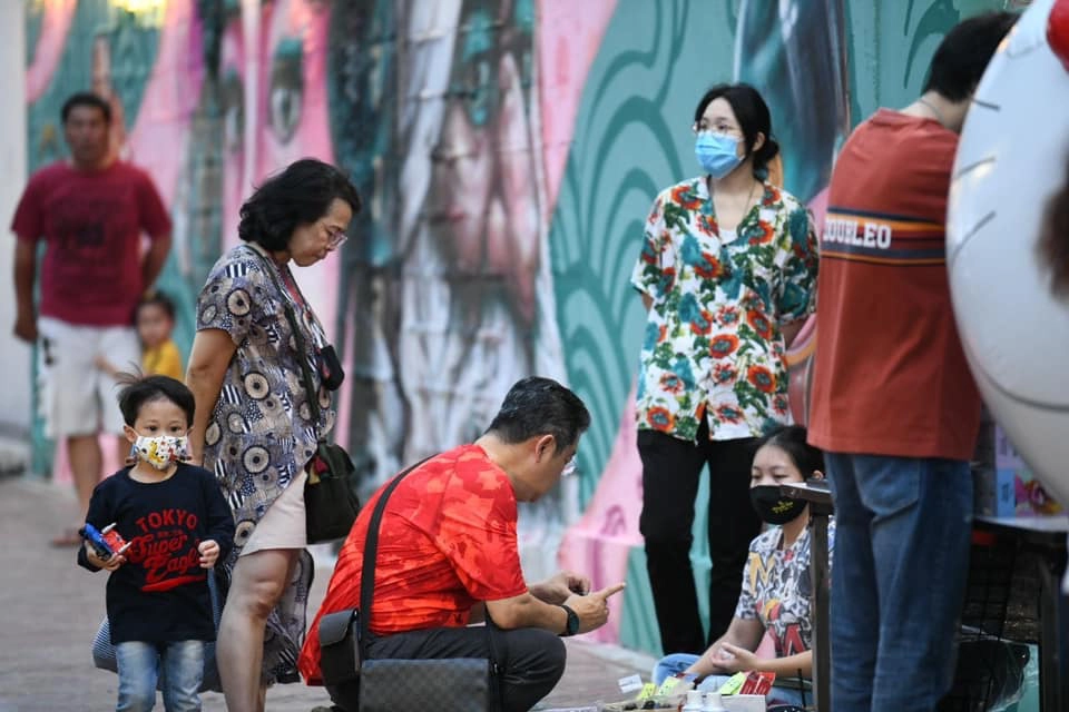 สตรีทอาร์ต คลองโอ่งอ่าง