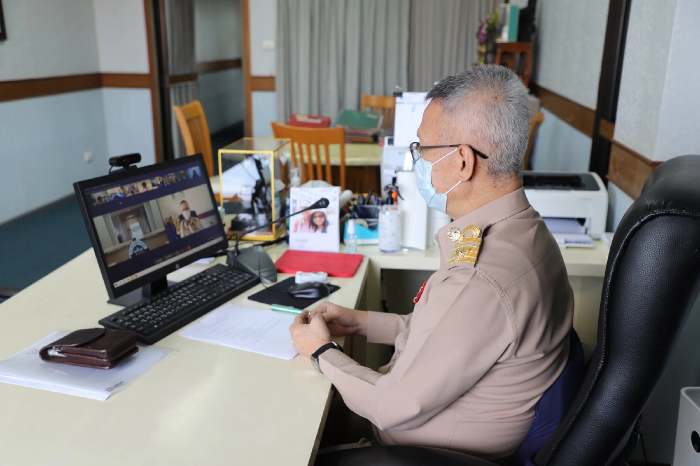 สกัดโควิด-สั่ง"ล็อกดาวน์"ศูนย์อพยพบ้านอุ้มเปี้ยม