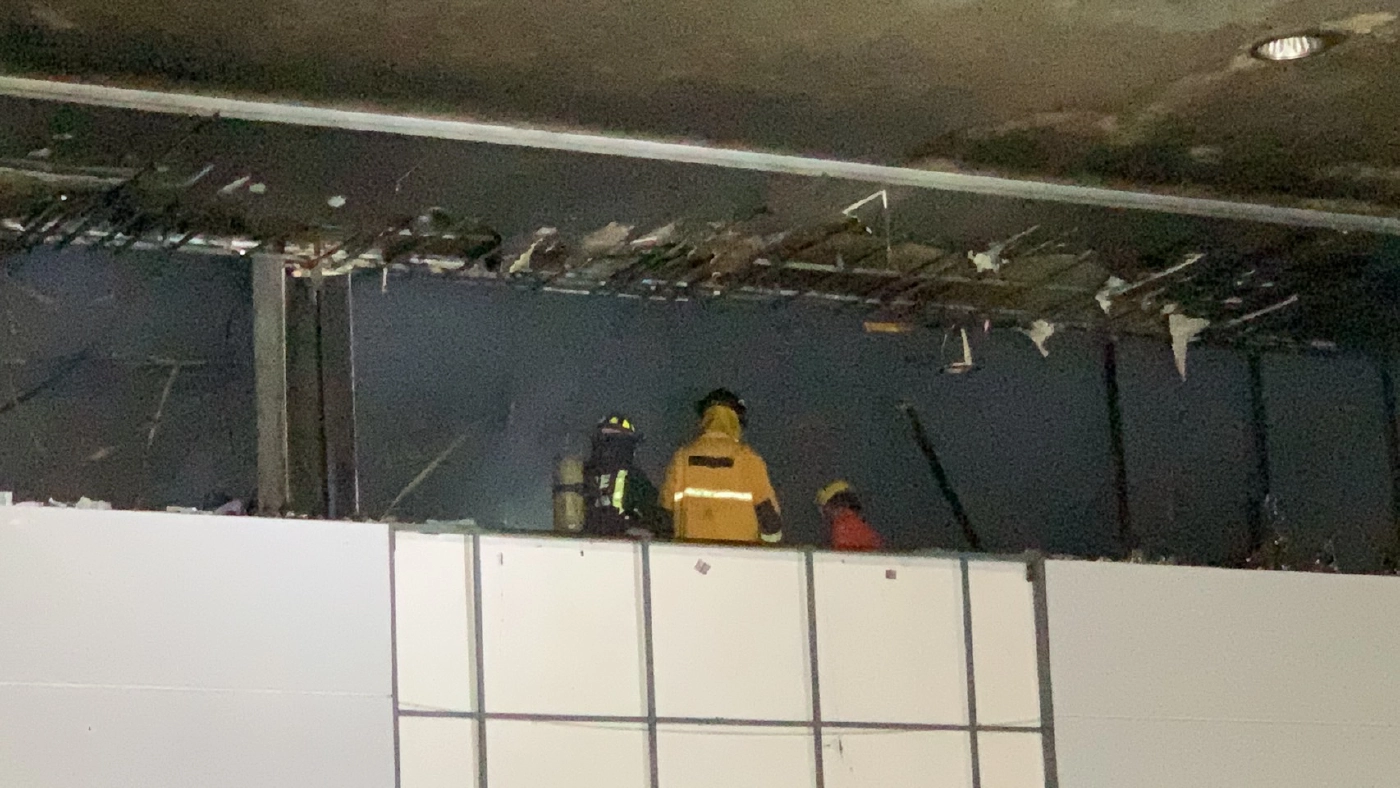 เพลิงไหม้โชว์รูมรถยนต์อีซูซุตังปักศรีสะเกษ