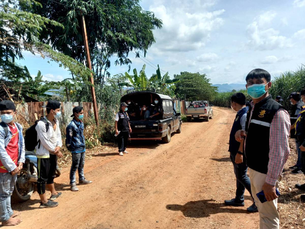 จับ 35 แรงงานเถื่อน หลบซ่อนในบ้านร้างรอเข้าพื้นที่ชั้นใน