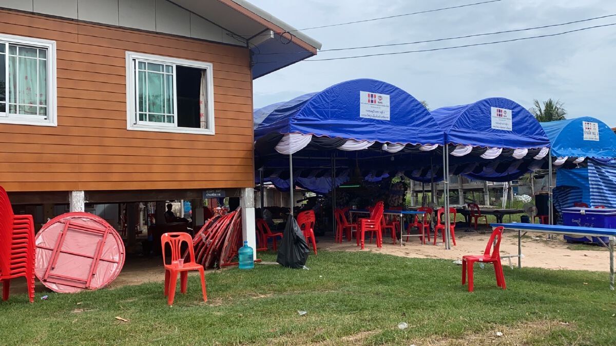 ญาติเศร้า 2 สามีภรรยาถูกรถชนเสียชีวิตทิ้งลูกน้อย 2 คน