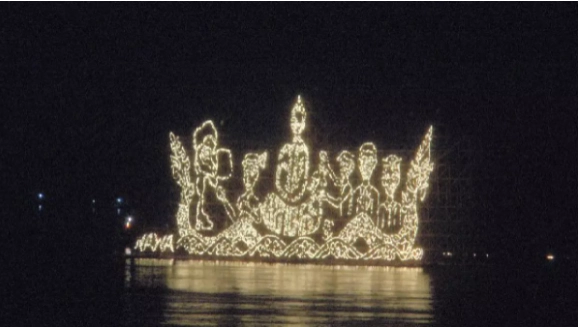 ประเพณีไหลเรือไฟ วิถีชาวอีสาน เปิดประวัติความเป็นมาและความสำคัญ