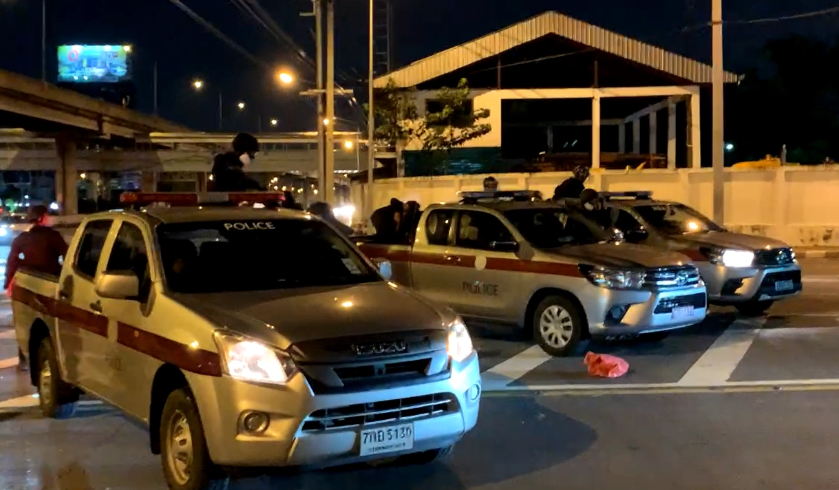 คฝ.เข้ากระชับพื้นที่กลุ่มทะลุแก๊สซอยมิตรไมตรี 