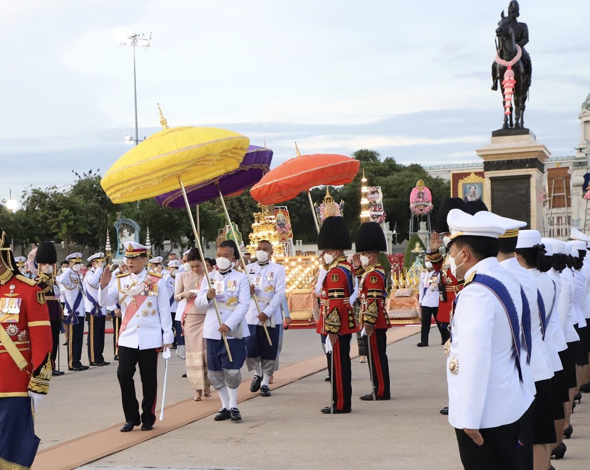 ในหลวงเสด็จฯ ทรงบำเพ็ญพระราชกุศล เนื่องในวันปิยมหาราช