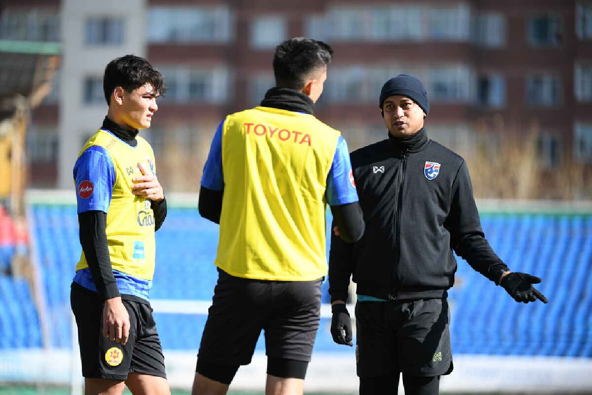 ช้างศึก U23 ซ้อมมื้อแรก "โค้ชโชค" หวังนักเตะเรียนรู้แท็คติกได้เร็ว