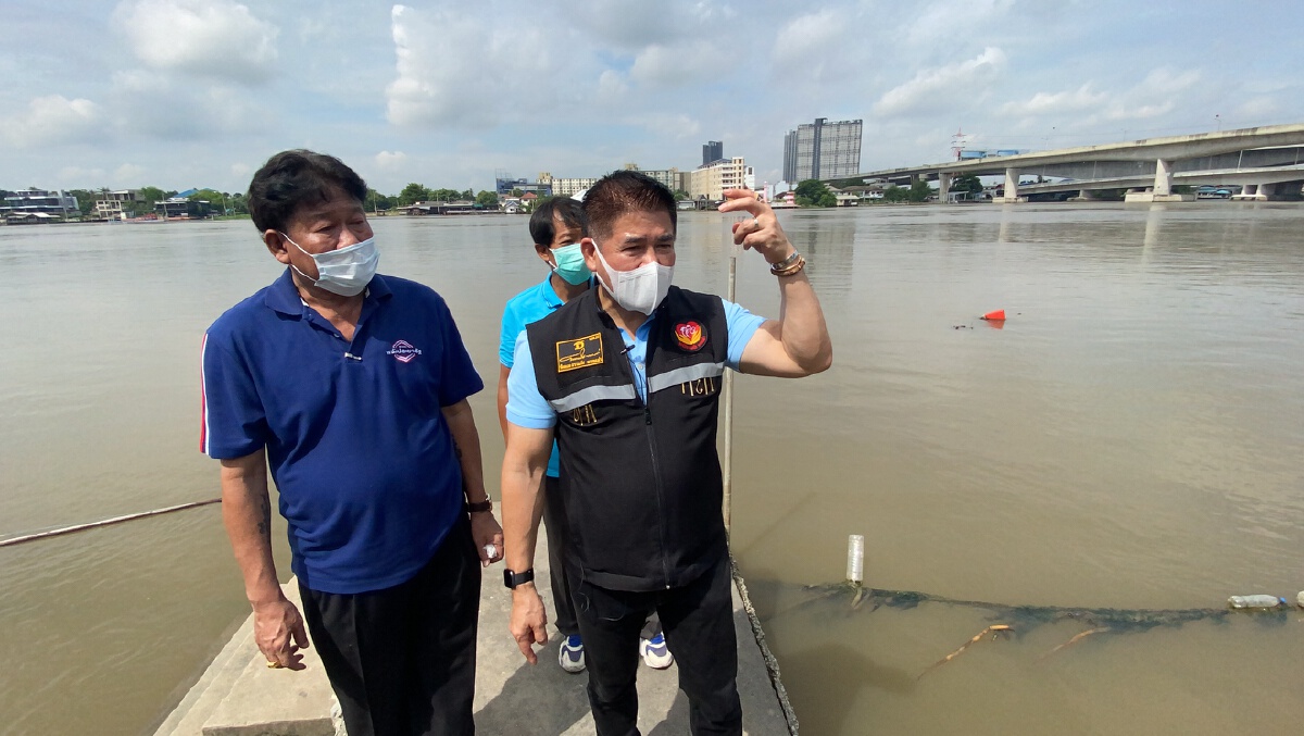 ร.อ.ธรรมนัส มอบถุงยังชีพชุมชนวัดแจ้งศิริสัมพันธ์ จ.นนทบุรี