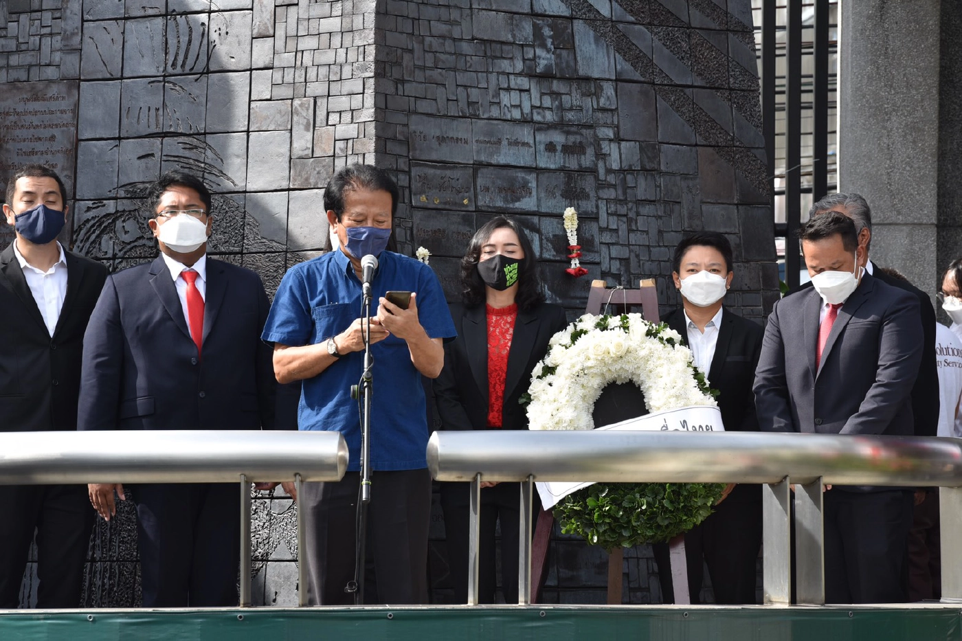 แห่รำลึกงานครบรอบ 48 ปี เหตุการณ์ 14 ตุลา 2516