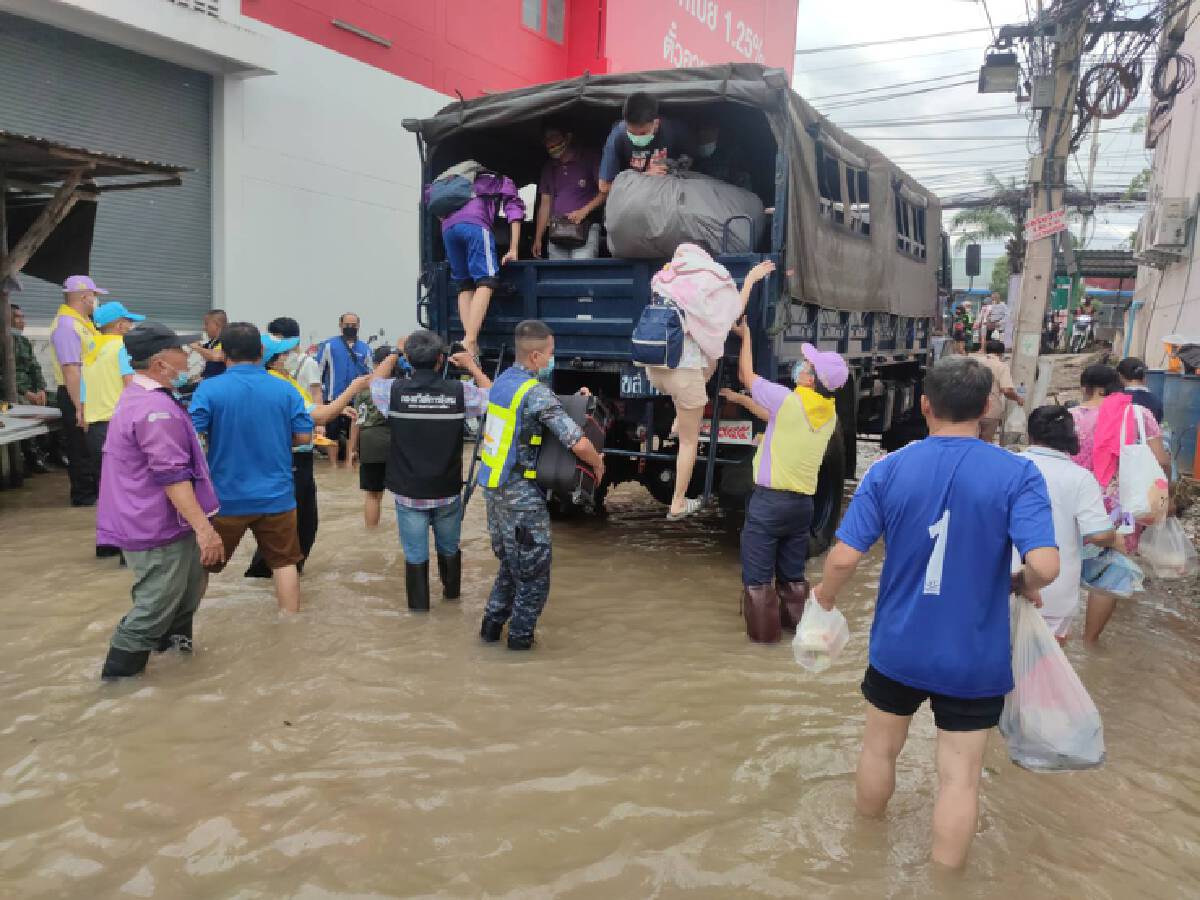 โคราชอ่วม! ลำตะคองล้นทะลักเขตเศรษฐกิจ