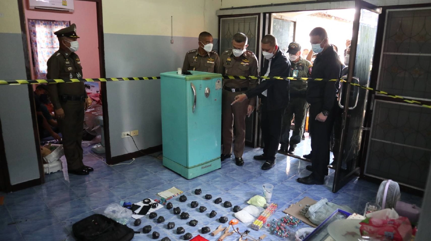 พล.ต.อ.สุวัฒน์ แจ้งยอดสุข ผบ.ตร. ลงพื้นที่สอบโจ๋แก๊ง "กลุ่มก็มาดิแก๊ส"