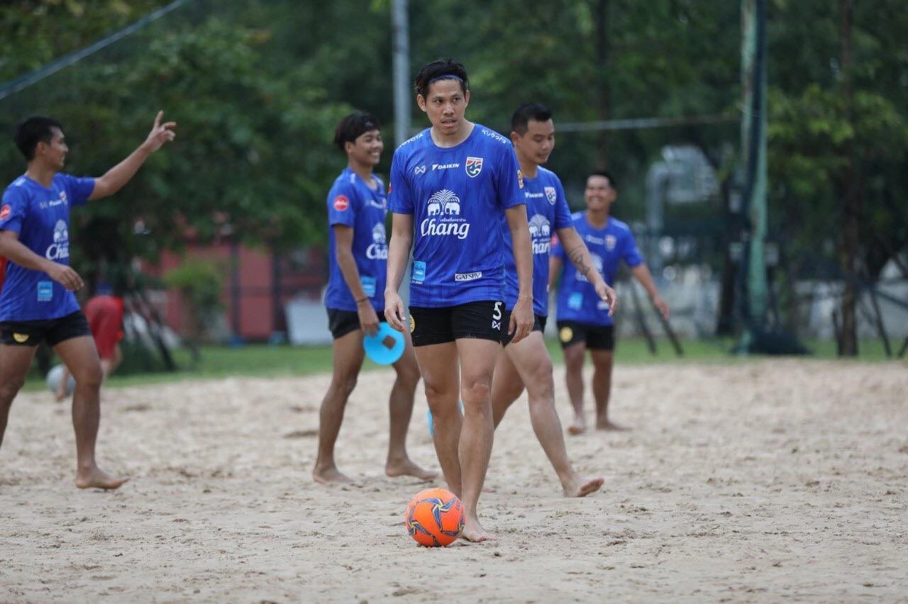 ทัพเท้าเปล่าช้างศึกรวมพลซ้อมก่อนลงป้องกันแชมป์อาเซียน