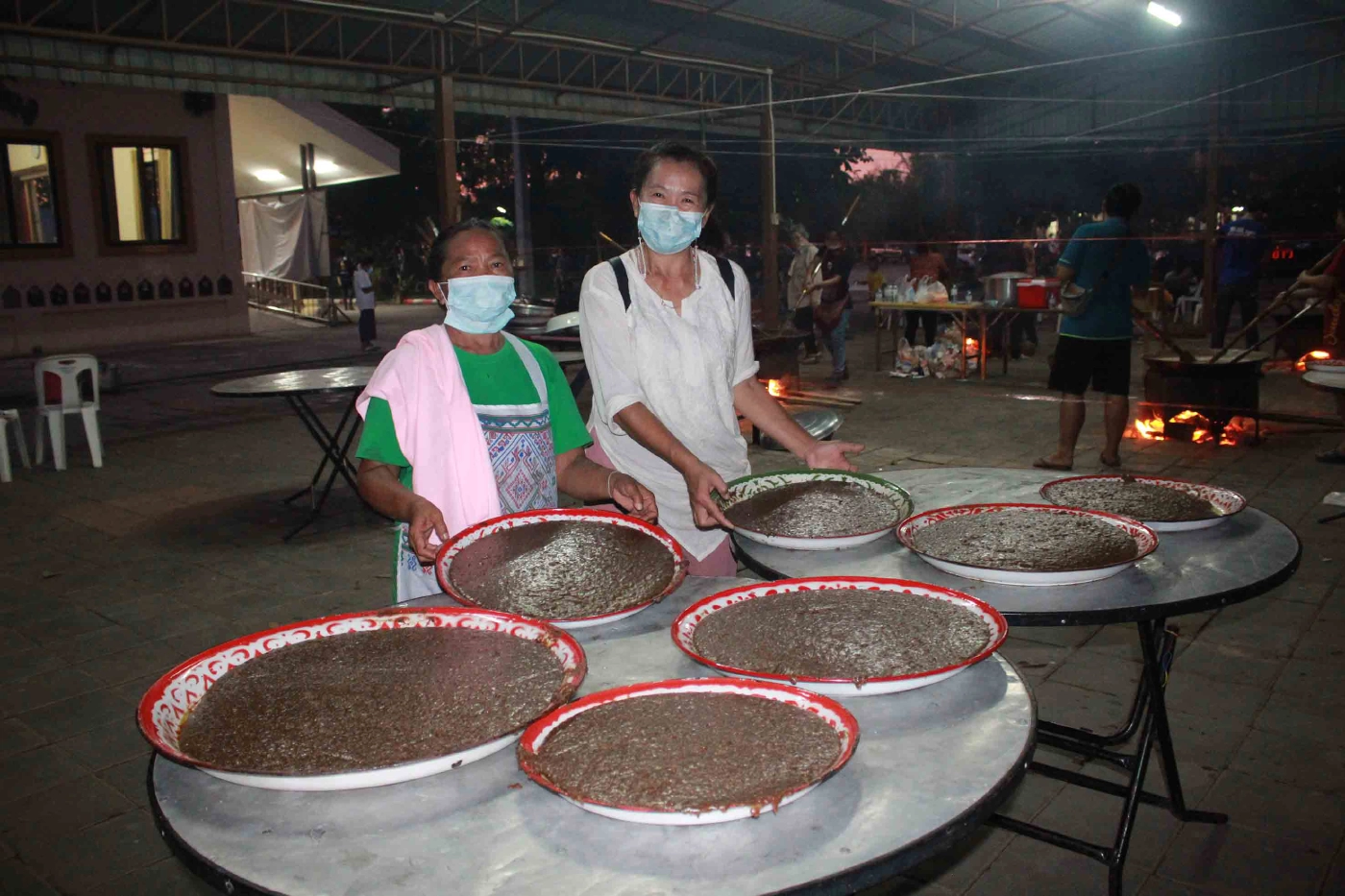 วัดประชานิยมสืบทอดบุญใหญ่กวนข้าวทิพย์ออกพรรษา