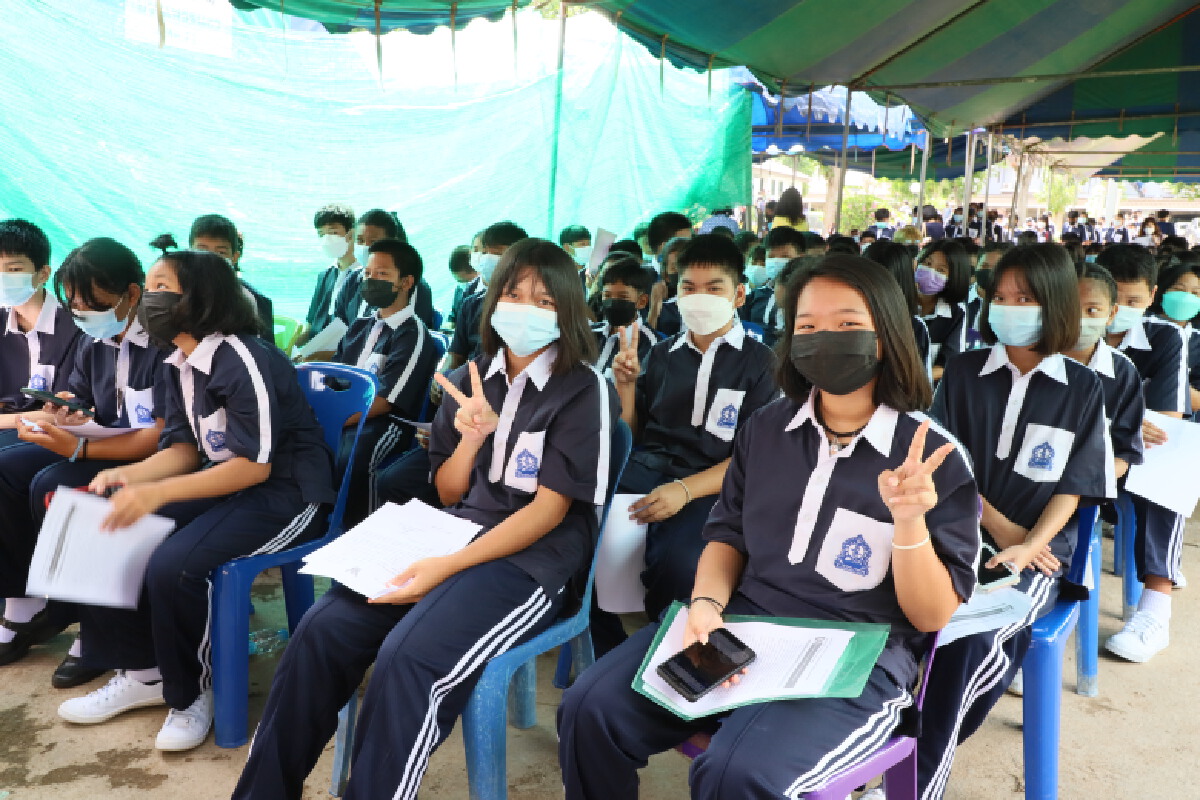 นักเรียนกว่า5พันคนแห่ฉีดวัคซีน-ดีใจจะได้กลับไปเรียน