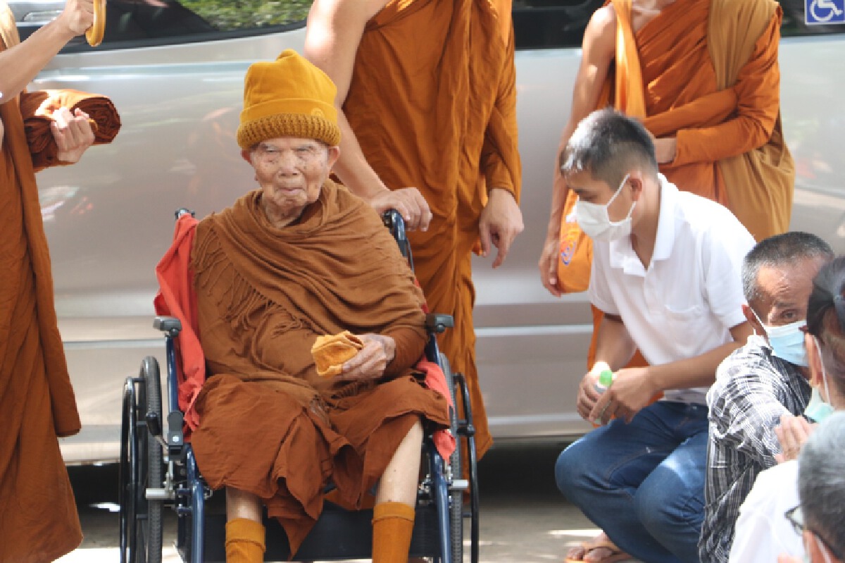 พระเล็กมาถึงเมืองน้ำดำเมื่อไหร่พระป่าระดับสังฆาธิการประเดิมลาออก