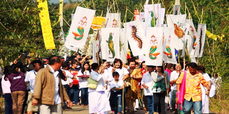 ไขปริศนาธรรม “ธงกฐิน” ความเชื่อ จระเข้ นางมัจฉา ตะขาบ เต่า