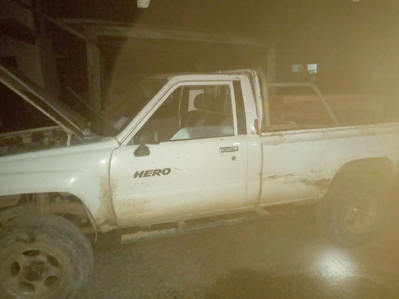 ไล่ล่ามอดไม้ซิ่งกระบะหนี-ยึดไม้เต็มท้ายรถ