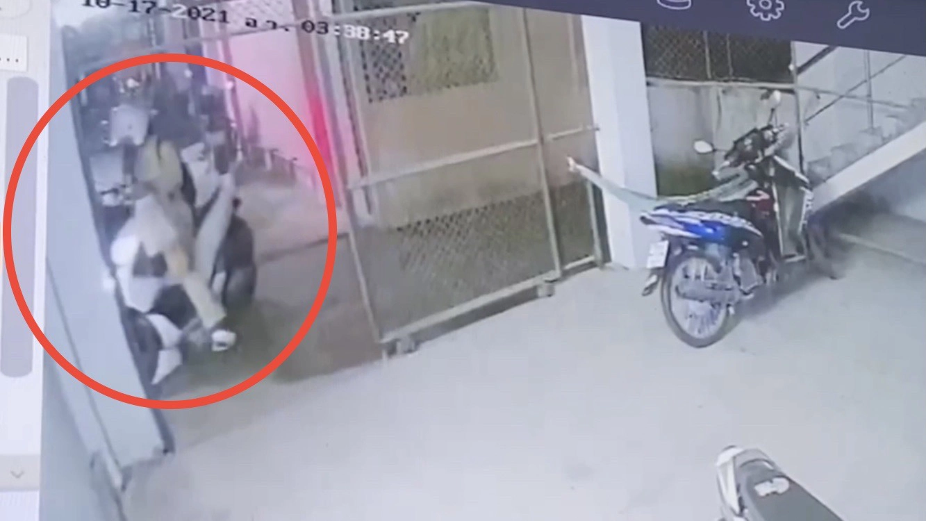 จับสาวประเภทสองฆ่าปาดคอเพื่อนสาวโรงงานชิงทรัพย์ จนมุมที่ลพบุรี