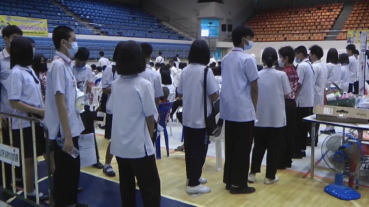 เริ่มแล้วฉีดไฟเซอร์เข็มแรก เด็กนักเรียนภูเก็ต