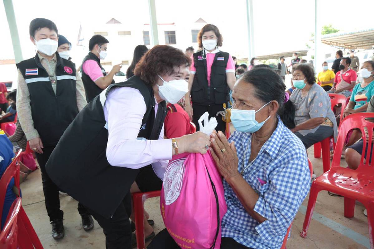 กระทรวงการพัฒนาสังคมและความมั่นคงของมนุษย์ ดึงรัฐสภา และภาคีเครือข่าย ลงพื้นที่เร่งช่วยเหลือชาวบ้านจังหวัดลพบุรี