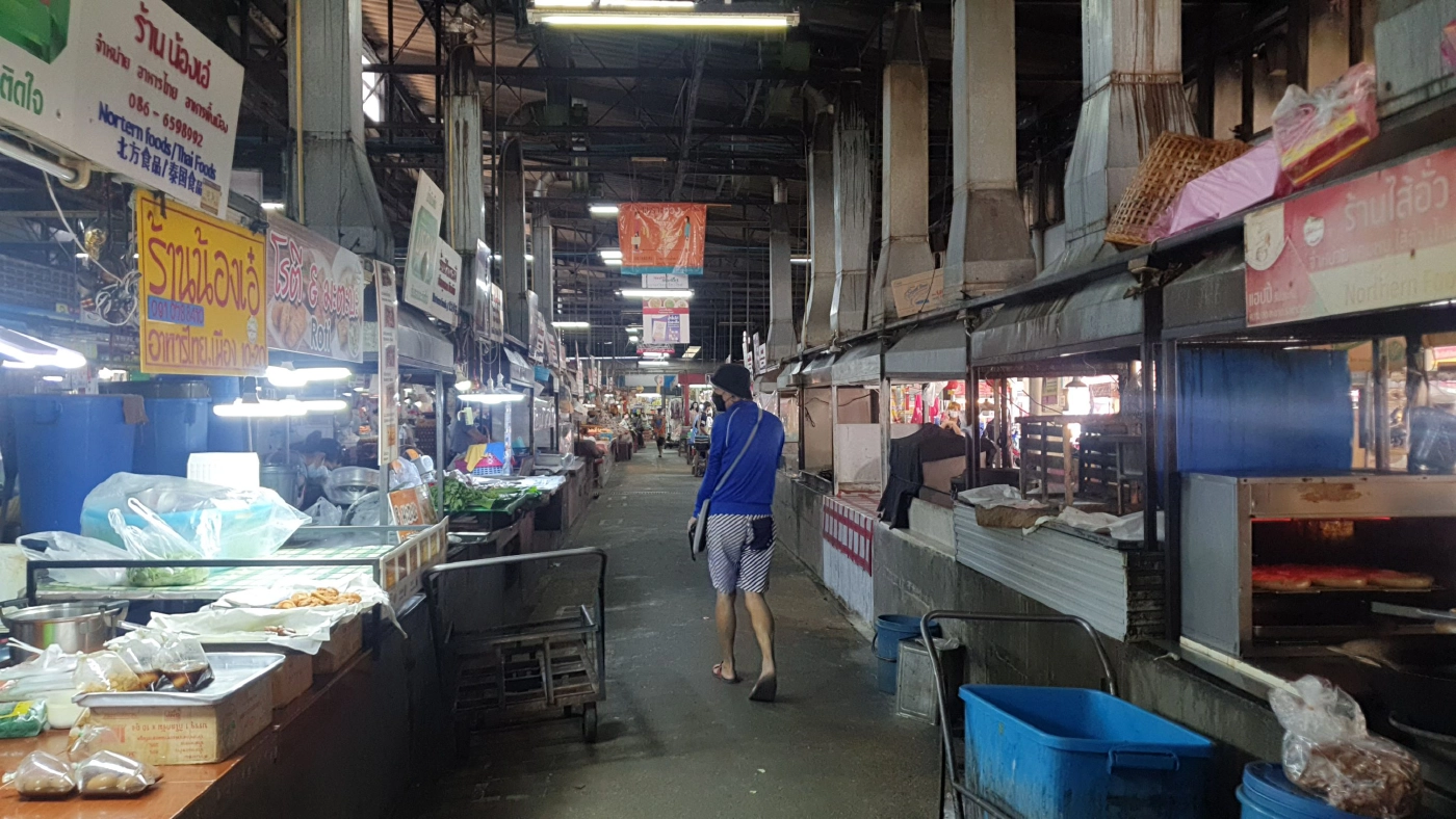 ตลาดประตูเชียงใหม่เหงาหลังพบติดเชื้อ56 ราย