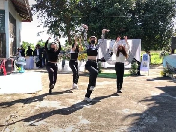 รู้ว่าพี่ชอบ พวกเราขอเต้น LALISA ส่งดวงวิญญาณพี่เกศ เป็นครั้งสุดท้าย!!