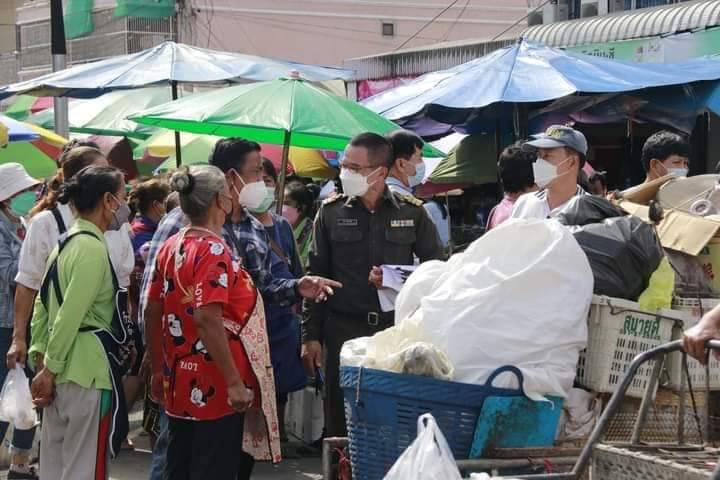 ทน.ลำปางจัดระเบียบผู้ค้าจับสลากแผงขายในตลาด