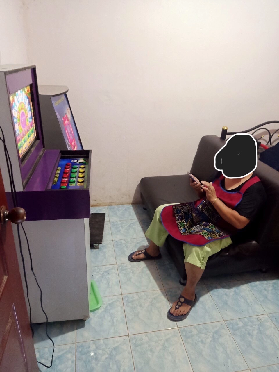 ปกครองสันทรายจับ​ร้านลาบ-แอบตั้งตู้สล็อตให้ลูกค้าเล่น